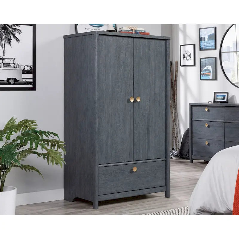 Armoire